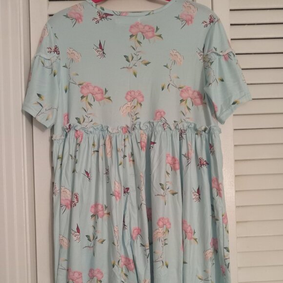 NWOT Maternity nightgown Size M light blue with flowers and butterflies - Picture 2 of 2